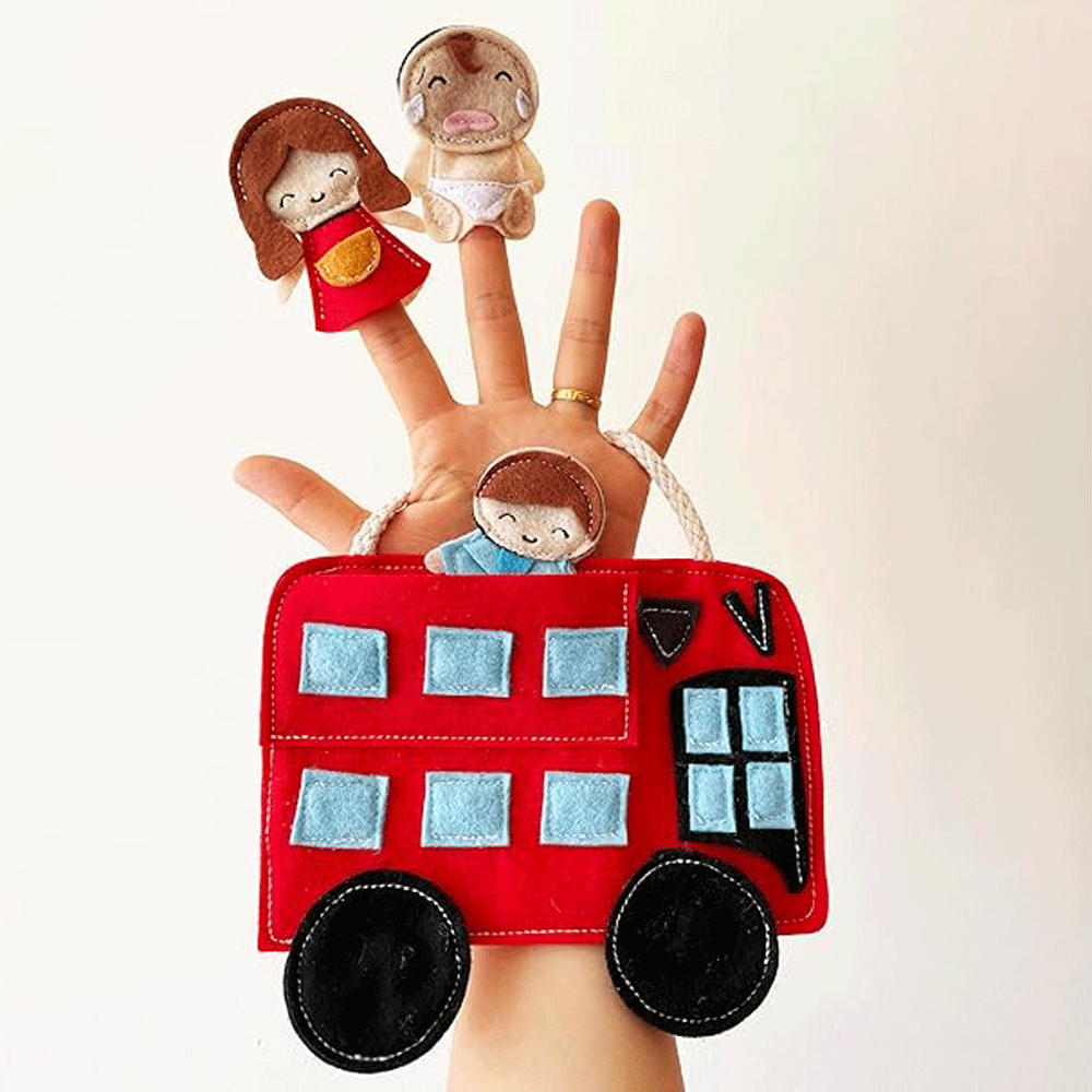 Nursery Rhyme" The Wheels on the Bus " Finger Puppet Play Set - Detachable Wheels, Open-and-Shut Door, 3 Finger Puppets Mummy Dadday and Baby with a Bus Bag